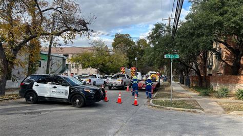 Austin Fire responding to 'large' gas leak in West Campus